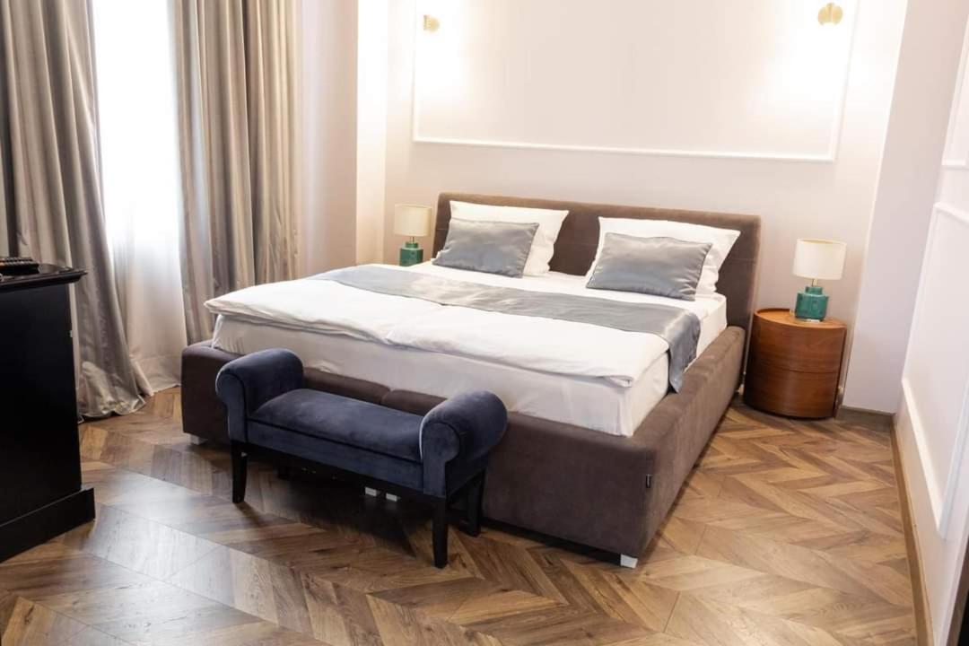 Hotel Balkan Centar Bijeljina Esterno foto