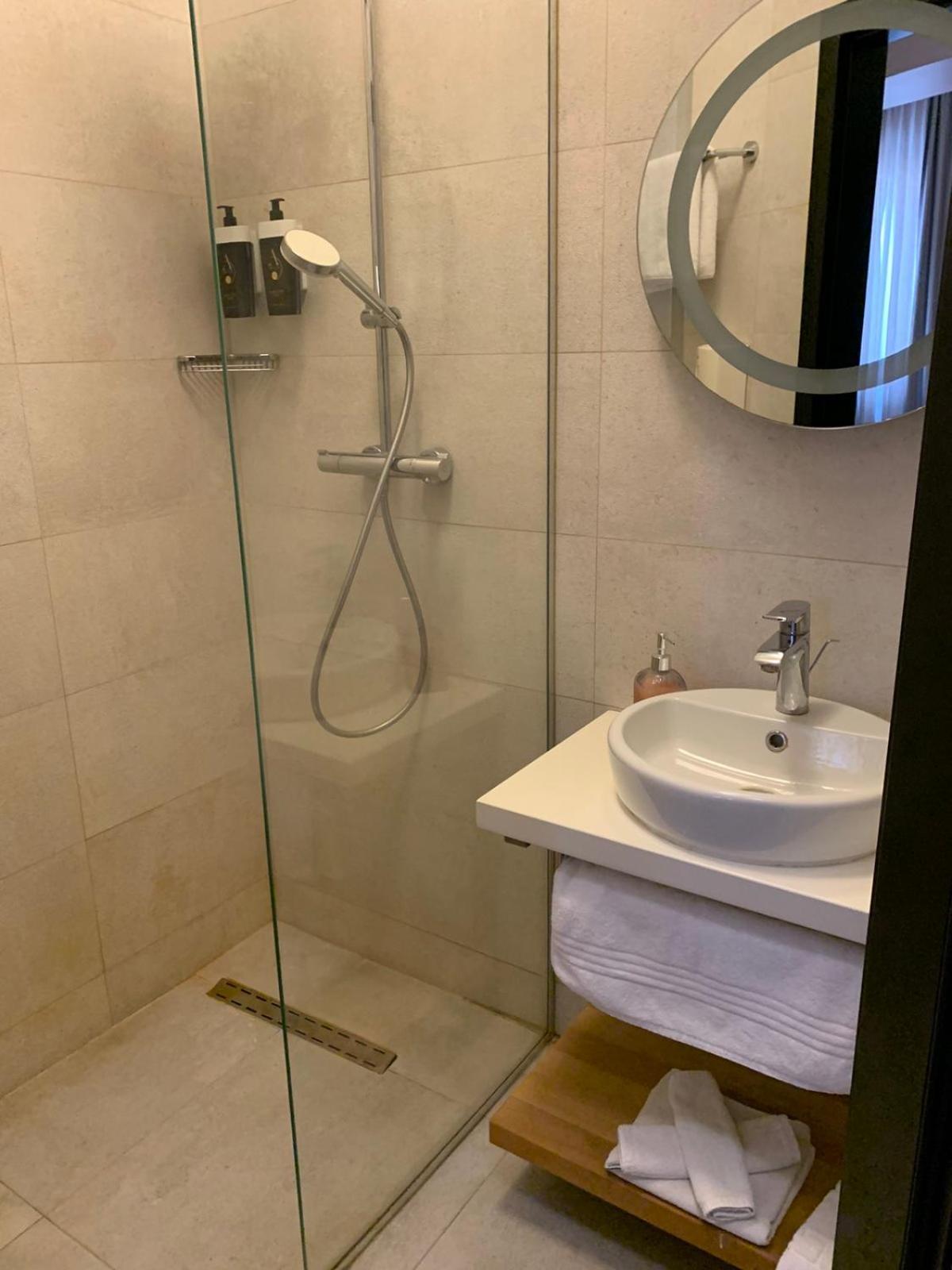 Hotel Balkan Centar Bijeljina Esterno foto